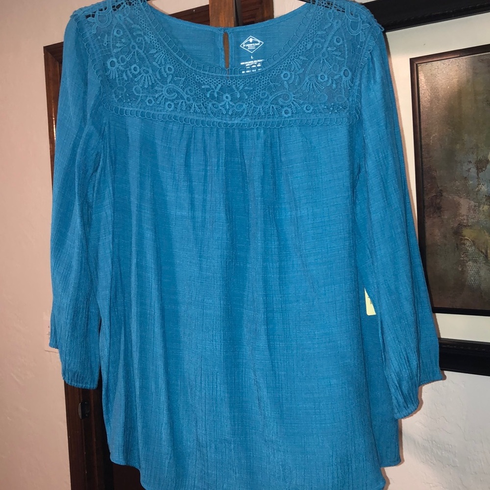 Quarter sleeve blouse